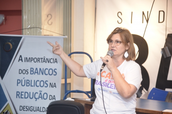 Rita Serrano destacou que a prioridade dos empregados da Caixa tem de ser a luta contra o processo de privatização do banco
