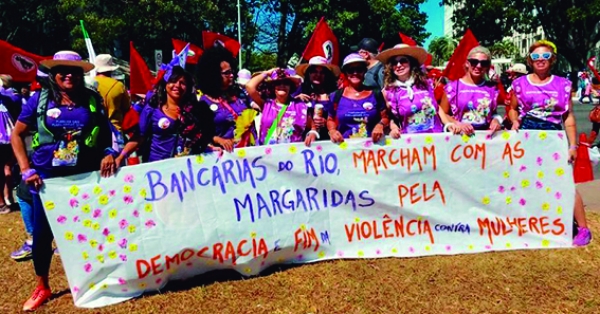 Bancárias, dirigentes sindicais do Rio, participaram da 6ª Marcha das Margaridas, na capital federal 