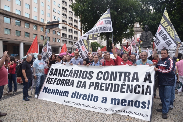 O Sindicato está junto com os bancários na luta contra a Reforma da Previdência. Greve geral de todos os trabalhadores está marcada para o dia 14 de junho. 