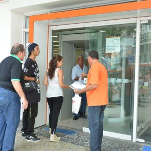 Paralisação Banco Itaú contra revista pessoal