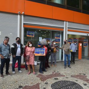 Manifestação Itaú contra as demissões