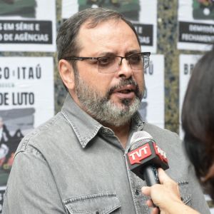 Protesto contra demissões no Itaú e Bradesco