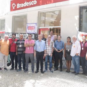 Manifestação Bradesco e Itaú contra demissões e fechamento de agências