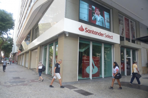 Pesquisa mostra perfil dos bancários e bancárias do Santander. Foto: Nando Neves.