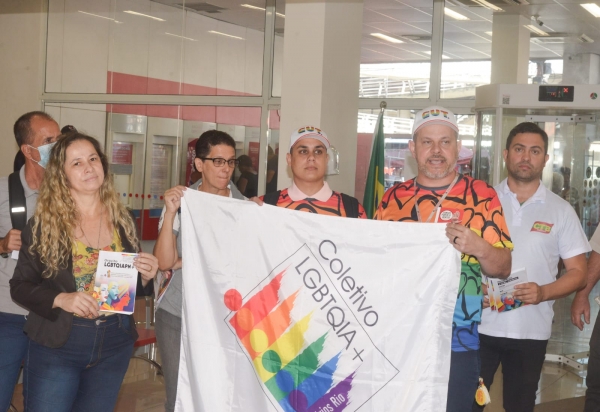 O Coletivo LGBTQIAP+ do Sindicato promoveu atividades nas agências de Madureira, como parte do Dia do Orgulho LGBTQIAP+