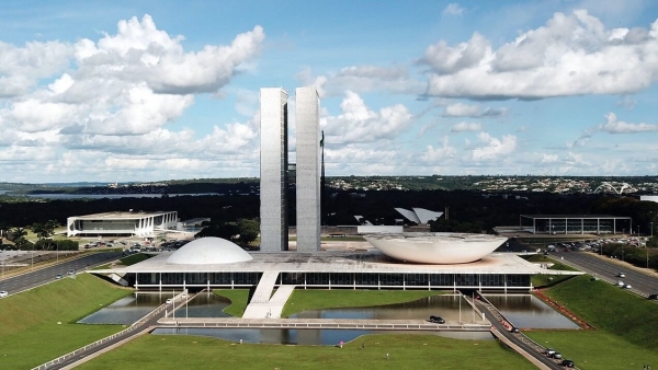 Vergonha: Bolsonaro libera R$ 6 bi ao Congresso Nacional para evitar CPI e aprovar PEC eleitoreira