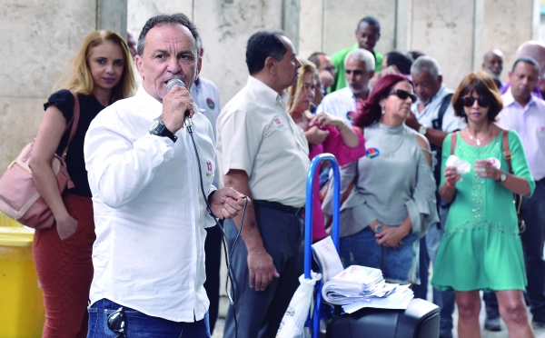 O vice-presidente do Sindicato, Paulo Matileti,  convoca funcionalismo para defender a CEF