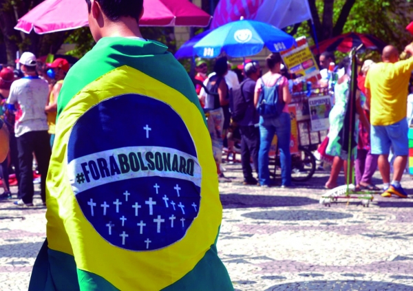 A CUT e demais centrais sindicais organizaram o protesto contra a política econômica do  governo Bolsonaro. Milhares de pessoas participaram da manifestação no Rio
