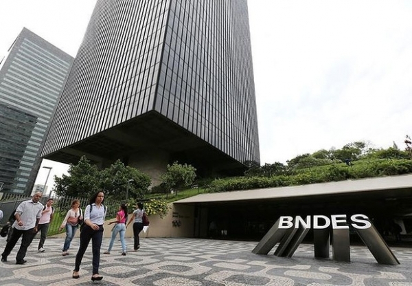 Funcionários do BNDES aprovam, em assembleia, Acordo Coletivo sobre jornada