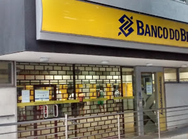 A ação do Sindicato garantiu o fechamento da Agência Empresa do Banco do Brasil da Rua Nicarágua, na Penha, após denúncias de caso confirmado de Covid-19