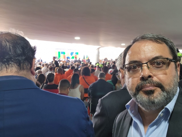 José Ferreira, presidente do Sindicato dos Bancários do Rio, participa da plenária do movimento sindical com governo Lula