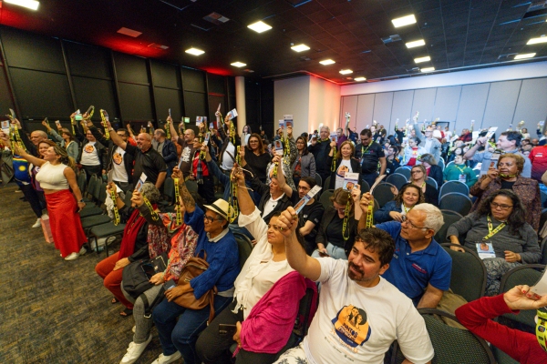 Empregados e empregadas da Caixa aprovam a minuta específica de reivindicações, finalizando o 39º Conecef, realizado em São Paulo 