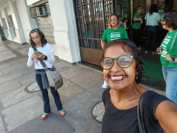 A diretora do Sindicato dos Bancários do Rio de Janeiro Cida Cruz participou de mais uma atividade na semana em que é celebrado o Dia Mundial do Meio Ambiente 