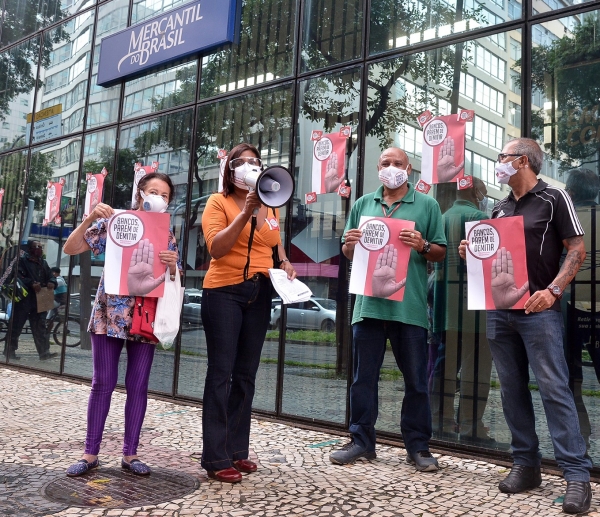 Marlene Miranda (segunda à esquerda): “Sindicato está atendo na defesa do emprego e dos direitos dos bancários e bancárias”