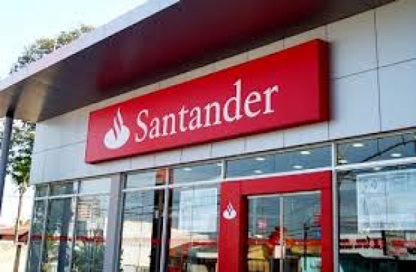Bradesco, Itaú e Santander lucraram juntos R$ 32,7 bilhões no primeiro semestre