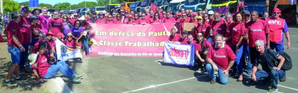 Dirigentes sindicais bancários do Rio participaram da Marcha  por mais direitos, realizada em Brasília, no último dia 22