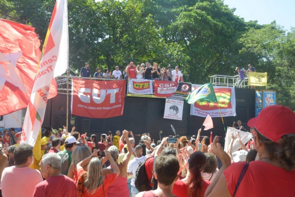 No Rio, os protestos do 1º de Maio foram realizados no Aterro do Flamengo