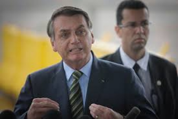 Bolsonaro ainda não tem vacina, nem plano de imunização contra a covid-19