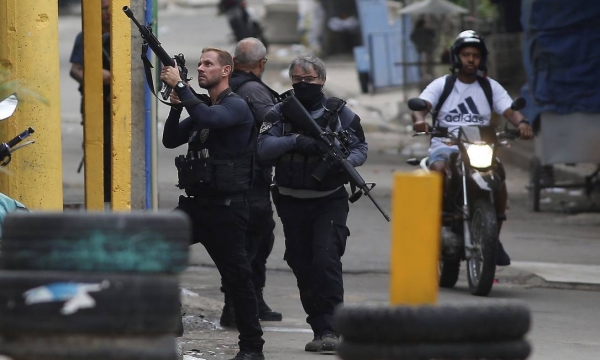Legenda: As 28 mortes na operação policial no Jacarezinho, no Rio, confirmam o fracasso da polícia repressora e da lógica fascista que atravessa fronteiras
