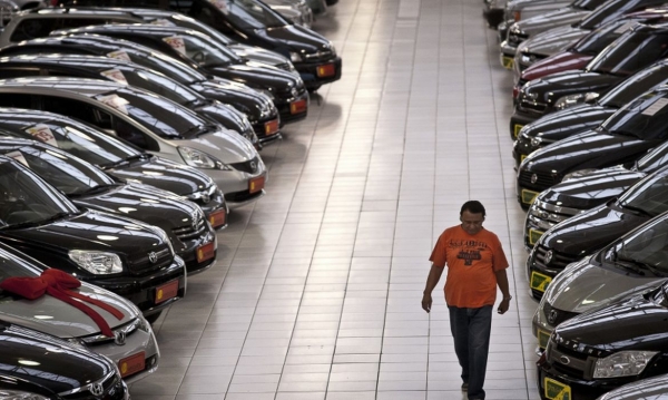 O programa do governo federal aumenta as vendas de automóveis e desencalha os estoques das montadoras após um longa tempo de estagnação no setor