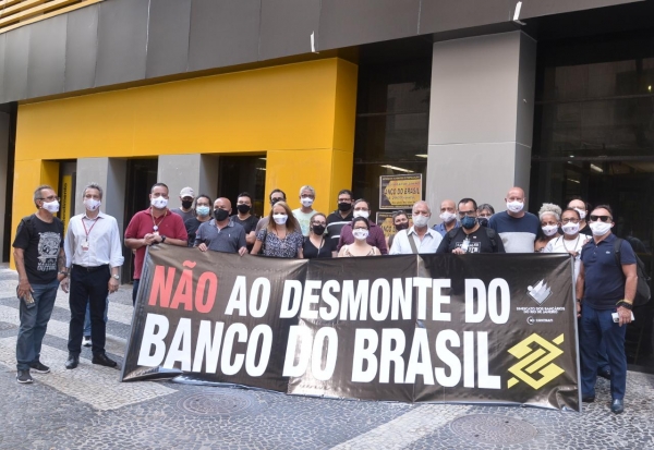 Concentração em frente ao Banco do Brasil da Senador Dantas