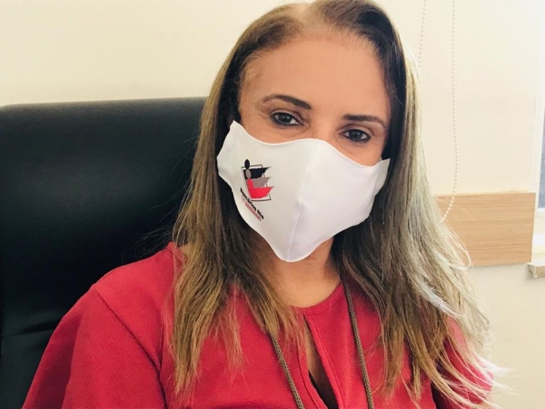 Adriana Nalesso cobrou do Santander o cumprimento do protocolo de prevenção ao coronavírus, o que não tem sido feito pelo banco espanhol 