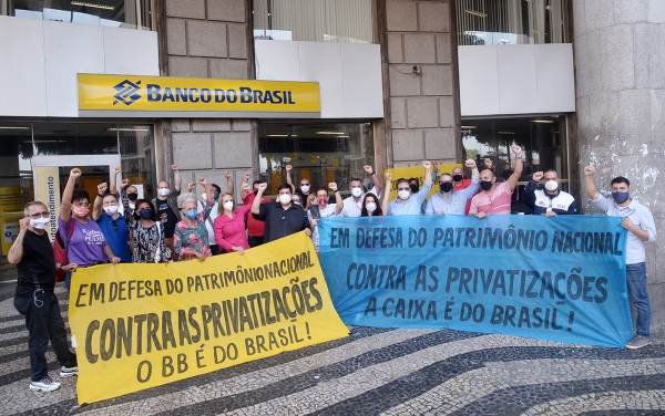 O Sindicato dos Bancários do Rio faz campanha permanente em defesa dos bancos públicos e contra as privatizações