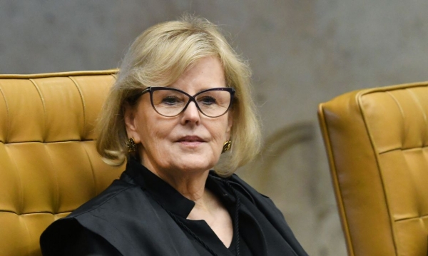 A presidente do STF, Rosa Weber, prometeu punir todos os envolvidos nos atos golpistas do dia 8 de janeiro