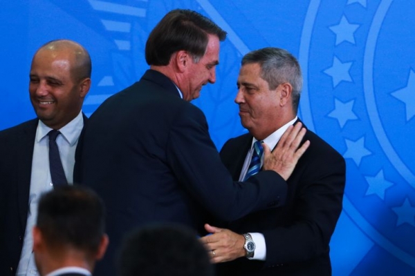 Bolsonaro e Braga Neto podem ficar inelegíveis por abuso de poder e ataques às urnas eletrônicas e às instituições democráticas 