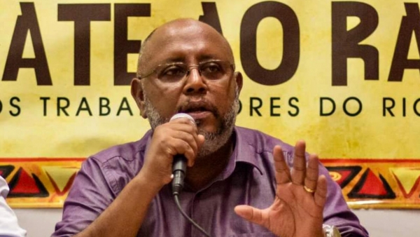 Almir Aguiar:"se tem um setor que não pode reclamar dos lucros é o sistema financeiro"