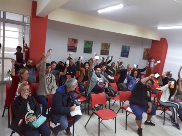 Encontro de funcionários do BB aprova participação na greve geral contra a reforma da Previdência, dia 14 de junho