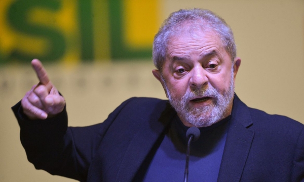 DE VOLTA AO PÁREO – Livre das condenações da Justiça nos processos parciais do ex-juiz Sérgio Moro, Lula é candidato a presidente e lidera todas as pesquisas de opinião
