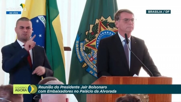 Desespero com derrota iminente, leva Bolsonaro a sinalizar possibilidade de golpe