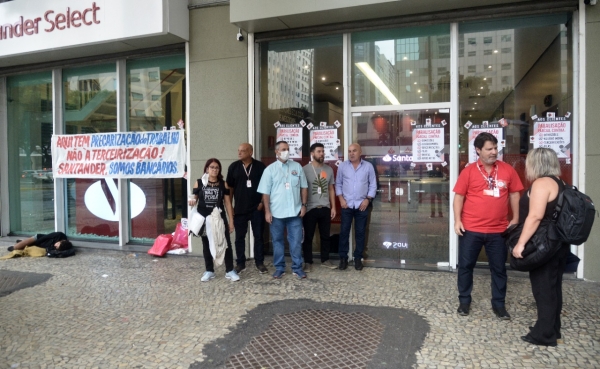 Sindicatos vão dizer não à reestruturação. Foto: Nando Neves.
