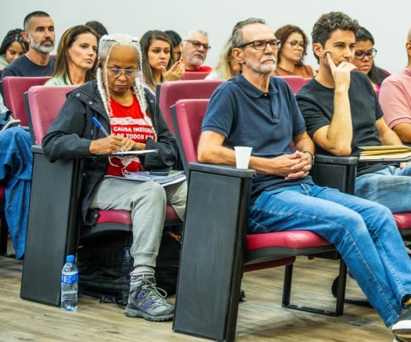 J&ocirc; Ara&uacute;jo representou os banc&aacute;rios e banc&aacute;rias do Munic&iacute;pio do Rio de Janeiro no Encontro Nacional de Sa&uacute;de, em S&atilde;o Paulo 