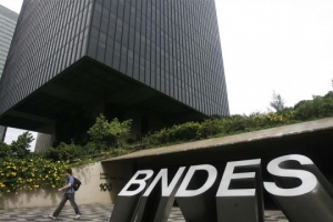 Associações de funcionários do BNDES vão à Justiça contra a CGPAR 25