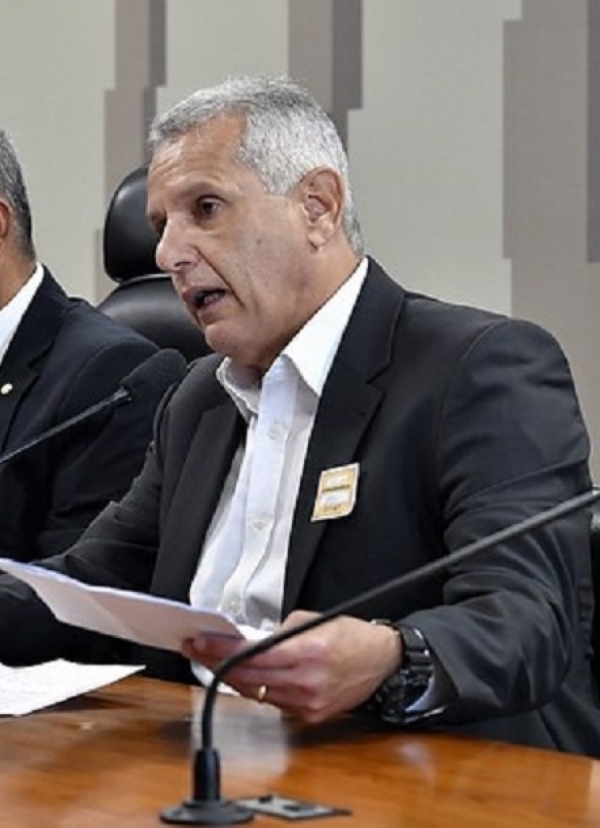 O vice-presidente da Contraf-CUT Vinícius de Assumpção criticou a postura intransigente do BNDES, que ainda não concedeu o reajuste da categoria para seus funcionários