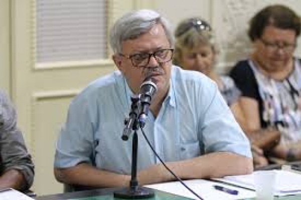 Ronald Carvalhosa, diretor do Sindicato dos Bancários do Rio, destacou a participação do deputado federal Paulo Ramos (PDT) para que a reunião dos banerjianos com o Secretário de Fazenda do Estado do Rio Gulherme Mercês, pudesse ser realizada