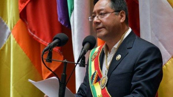 O presidente do governo socialista da Bolívia,  Luís Arce, denuncia uma tentativa de golpe de estado por parte de militares 