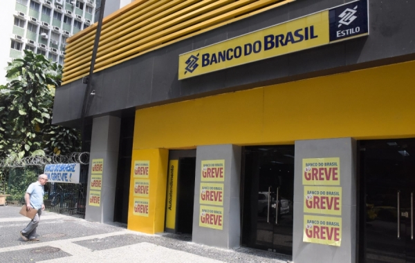 BB mostra a bancos privados que é possível ter lucro recorde sem fechar agências