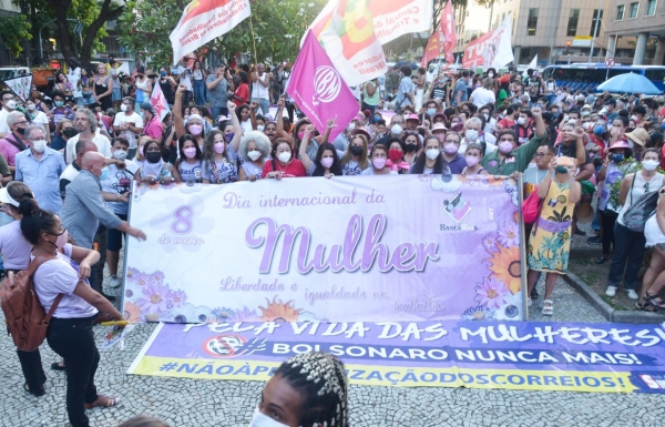 Dirigentes sindicais bancárias participaram dos protestos do Dia Internacional da Mulher, no Centro do Rio