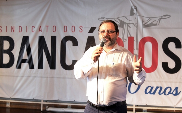 O presidente do Sindicato, José Ferreira, critica número reduzido