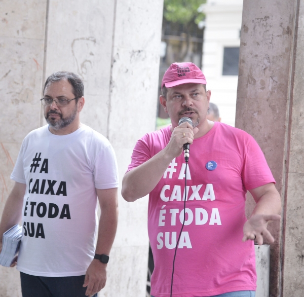 Rogério Campanate (D): "A alteração no protocolo tem sido reivindicada pela CEE desde as mudanças feitas de forma unilateral pela direção da Caixa"