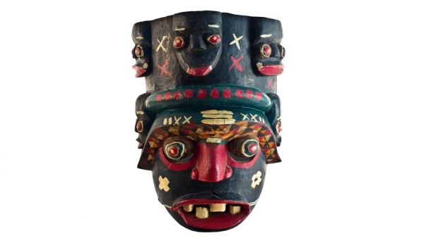 Máscaras e esculturas do povo africano: mostra no Palácio Tiradentes 