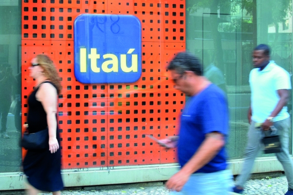 Luta contra demissões e assédio no Itaú