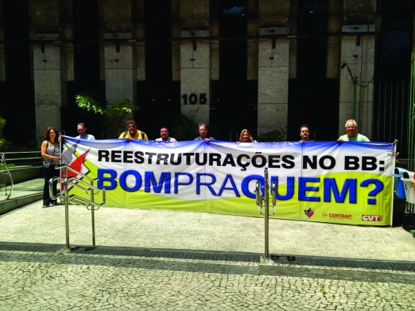 Bancários do Rio protestaram contra as injustiças cometidas contra os funcionários  do Banco do Brasil nos critérios usados para promover descomissionamentos