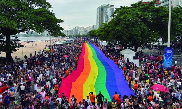 CORES DO RIO Copacabana foi palco dos 30 anos da Parada LGBTQIA+ mais antiga do país
