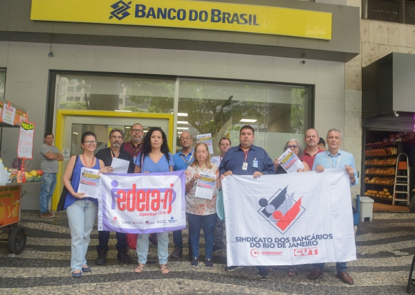 Caravana do Sindicato percorreu agências do Centro da Cidade, no Rio de Janeiro. Foto: Nando Neves.