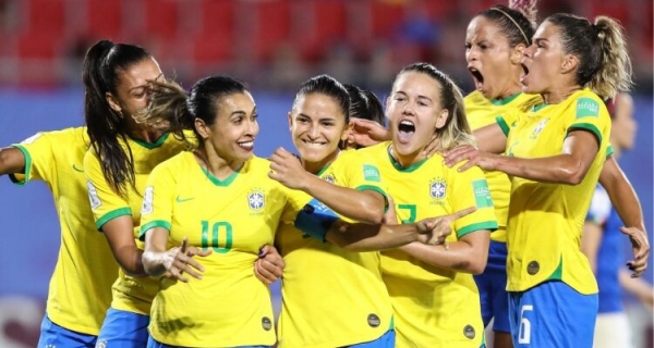 Os bancos flexibilizaram os horários de funcionamento das agências em dias de jogos da seleção brasileira feminina, atendendo à pressão dos sindicatos