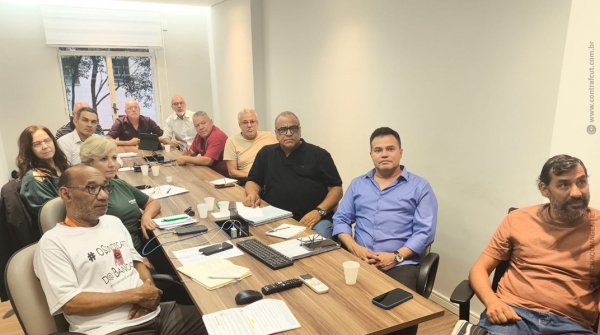 Reunião debate alterações. Foto cedida pela Contraf-CUT.